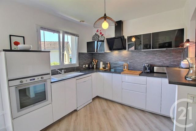 maison à vendre - 4 pièces - 104.87 m2 - ST VINCENT DE TYROSSE - 40 - AQUITAINE - Century 21 Port Et Lac maison à vendre - 4 pièces - 104.87 m2 - ST VINCENT DE TYROSSE - 40 - AQUITAINE - Century 21 Port Et Lac