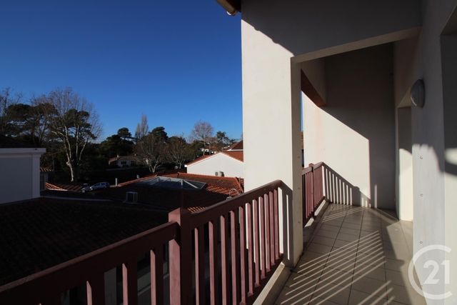 Afficher la photo en grand Appartement F4 à vendre - 4 pièces - 77.93 m2 - CAPBRETON - 40 - AQUITAINE - Century 21 Port Et Lac