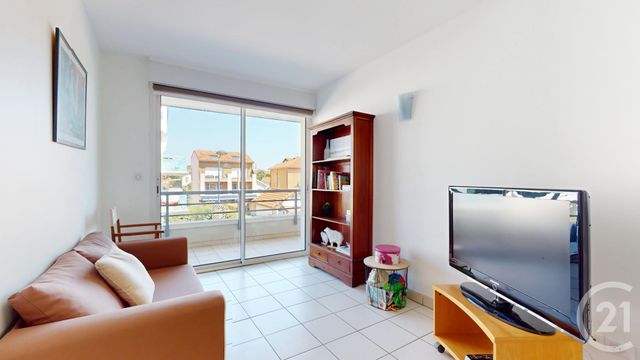 Afficher la photo en grand Appartement T3 à vendre - 3 pièces - 68.39 m2 - CAPBRETON - 40 - AQUITAINE - Century 21 Berritzea