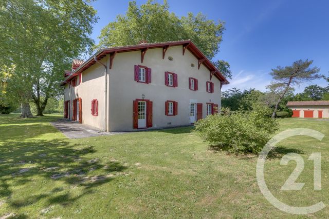 maison à vendre - 11 pièces - 328.9 m2 - ST MARTIN DE HINX - 40 - AQUITAINE - Century 21 Berritzea